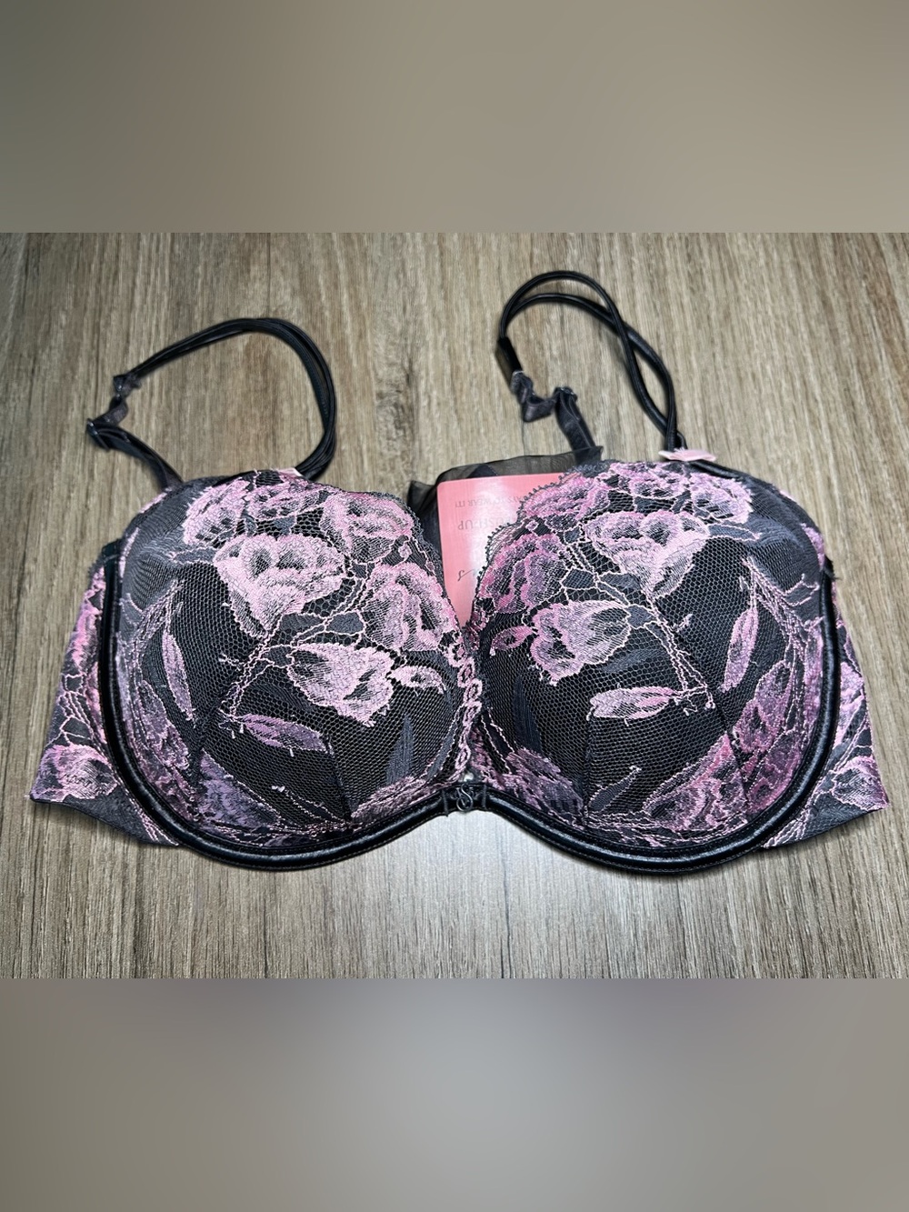 NWT VS Victoria’s Secret Gorgeous Push-Up Bra 34D